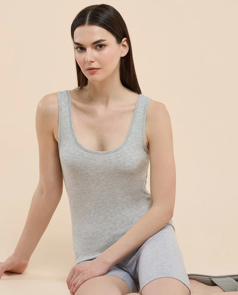أر أند بي Solid Camisole with Scoop Neck