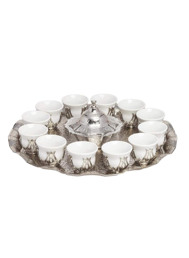 أكار طقم قهوة عربي فاخر لـ 12 شخص مع صينية، فناجين زجاجية بحوامل، ووعاء تمر بغطاء بلمسة فضية عثمانية ساحرة – صناعة تركية