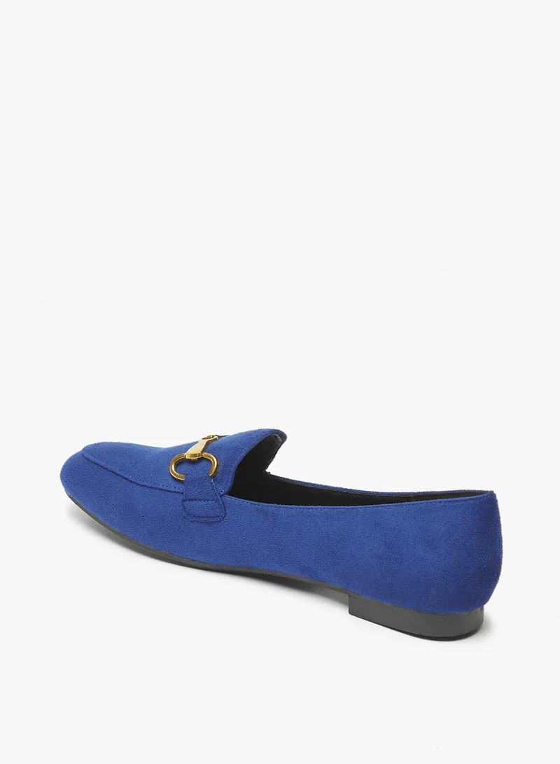 فلورا بيلا من شو إكسبرس Womens Solid Slip-On Loafers with Metallic Accent