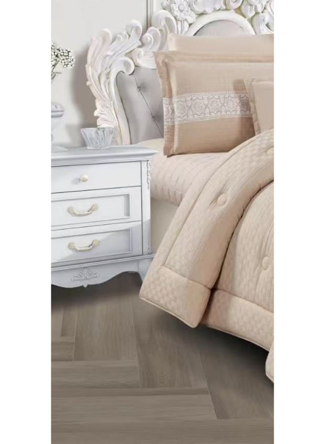 لوفيرا طقم مفرش نفرين ملكي لحاف قماش متين وناعم ونقشة عصرية 8 قطع مقاس 240*260 سم - Image 2