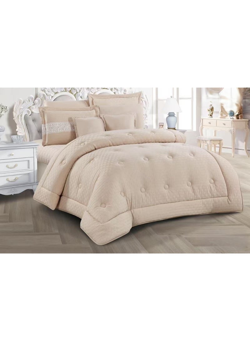 لوفيرا طقم مفرش نفرين ملكي لحاف قماش متين وناعم ونقشة عصرية 8 قطع مقاس 240*260 سم - Image 1