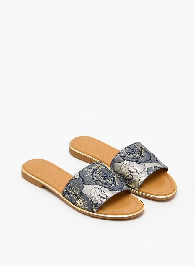 سيليست صنادل نسائية سهلة الارتداء