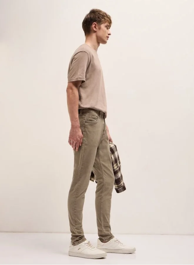 THE BEAR HOUSE Men's Stylish Khaki Jeans with Comfortable Stretch and Skinny Fit Classic Comfort With Modern Style, Perfect For Everyday Casual Looks And Effortless Streetwear Vibes