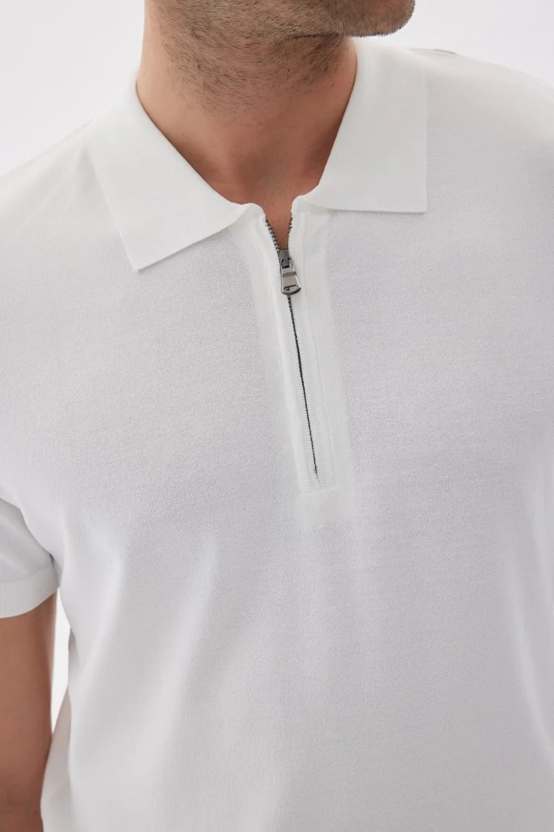 Odelon Limited Men's Plain Zippered Polo Neck Rayon Knitwear T-Shirt Ecru
