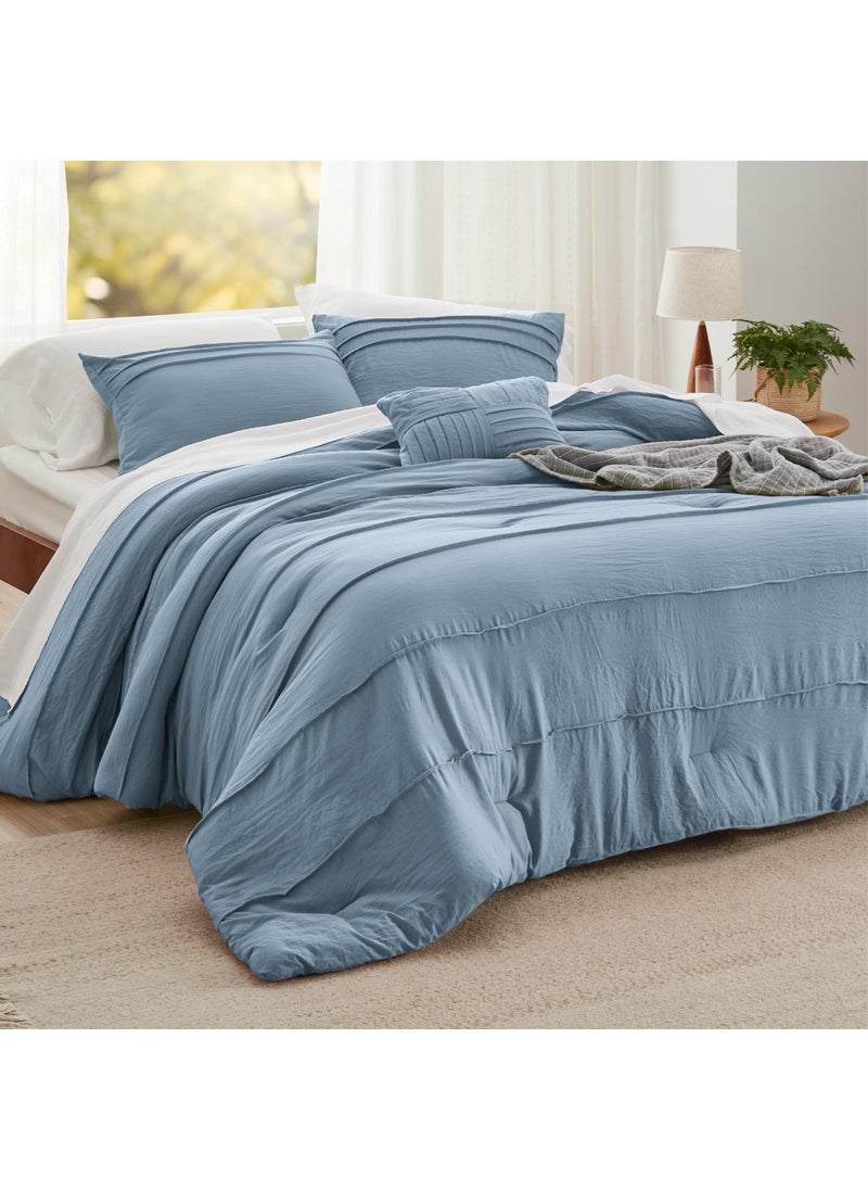 Bedsure Bedsure Light Blue Full Size Comforter Set - 4 Pieces Pinch Pleat Bed Set  Down Alternative Warm Bedding Sets for All Season  1 Comforter  2 Pillowcases  1 Decorative Pillow  - Image 1