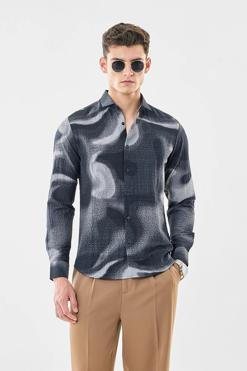 سنيتش قميص مجعد بقصة ضيقة مجردة