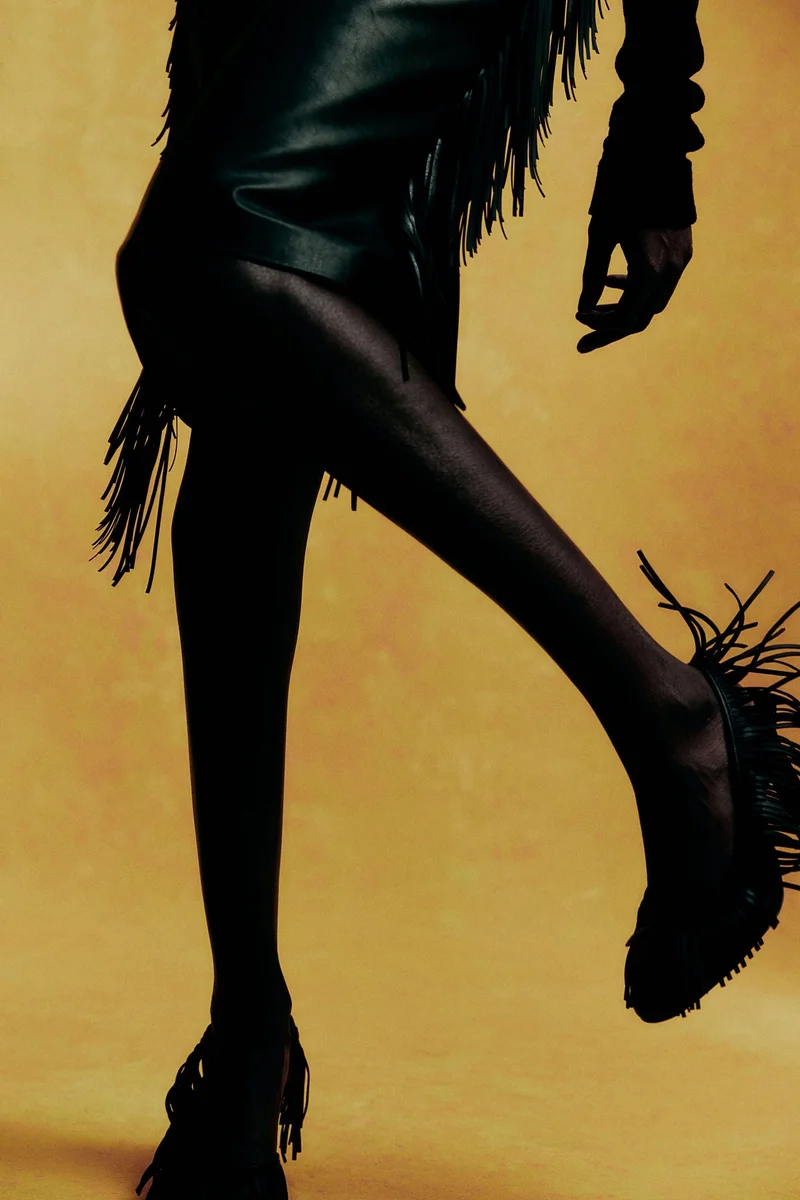 اتش اند ام حذاء من الجلد بشريط خلفي