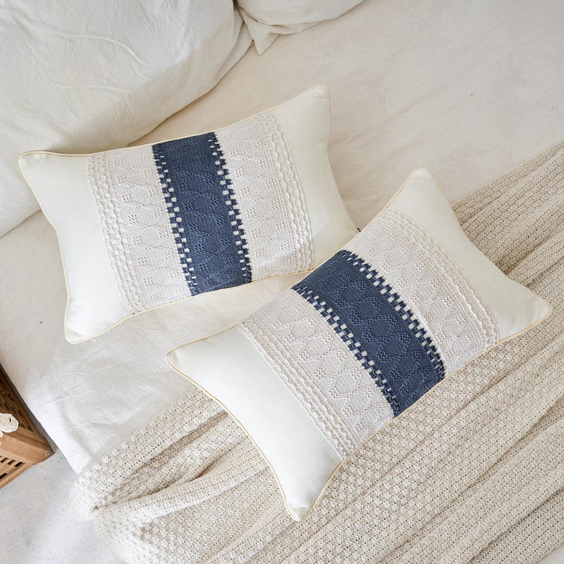 Mayler Yee Throw Pillow Covers مجموعة من 2 لغرفة المعيشة بوهو ناعمة القطن والكتان Macrame Lumbar Lumpar Cases لأريكة أريكة الأريكة مزرعة ديكور المنزل (Beige & Blue 12x20 بوصة) - Image 2