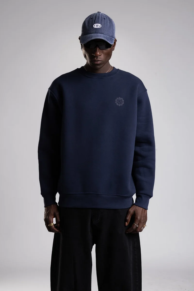 Catch Minimalist Embossed Sweatshirt