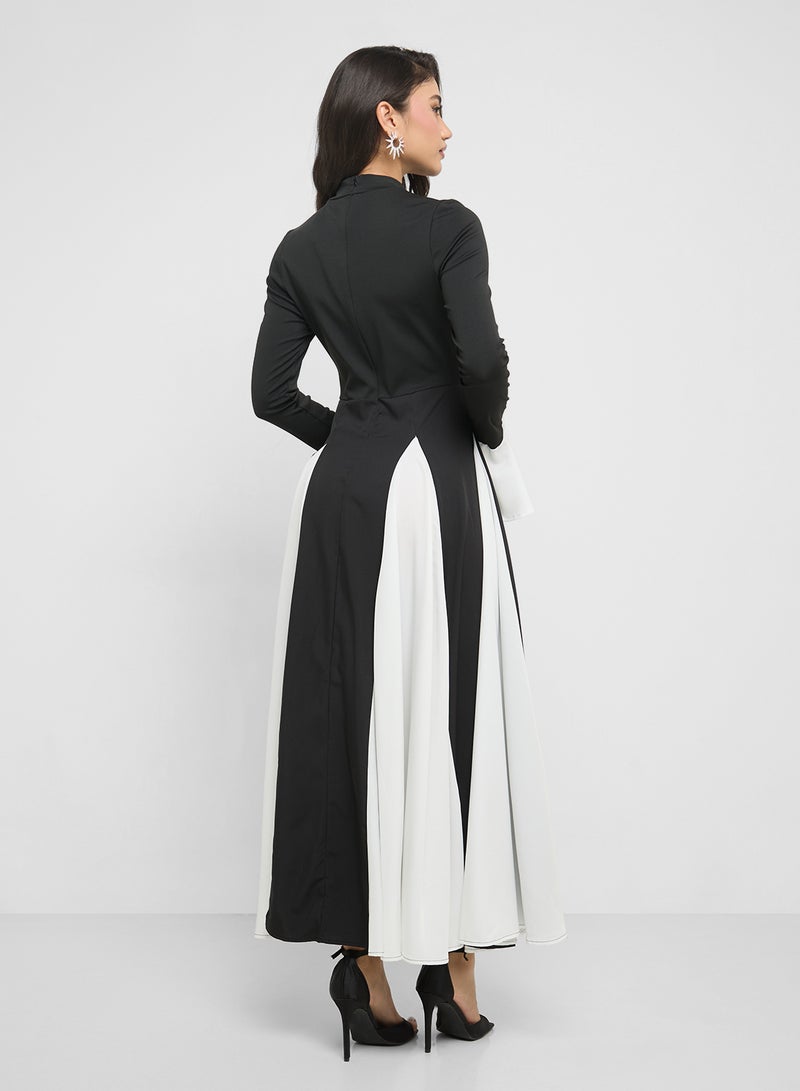 Khizana Monochrome Dress With Ruffle Sleeves - Image 2