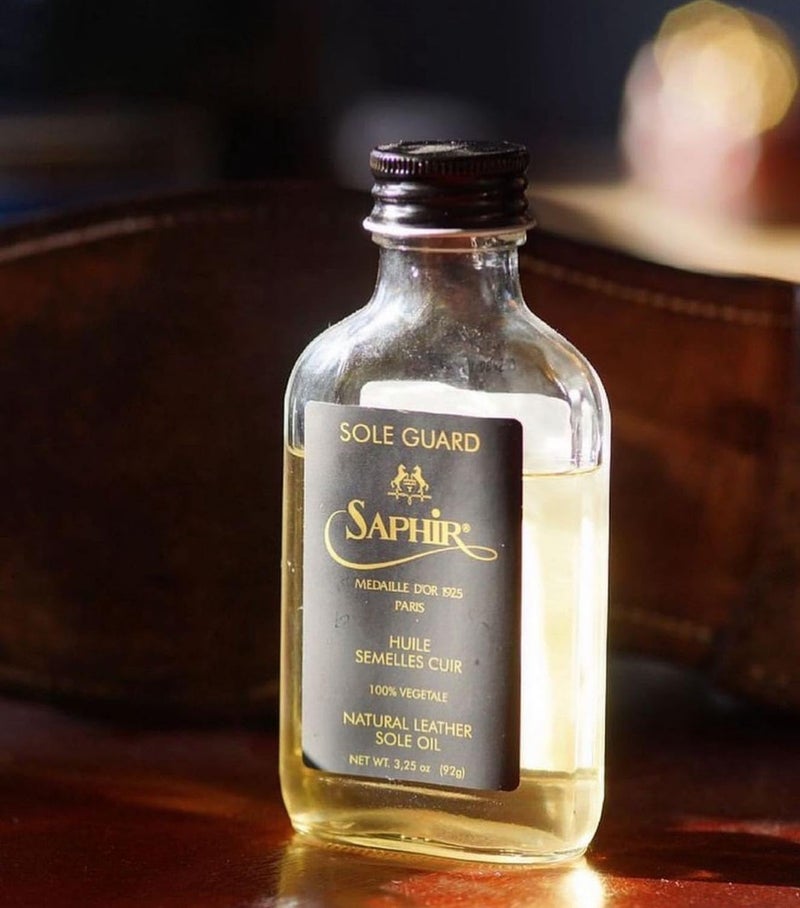 Saphir Medaille d'Or Sole Guard â€“ Conditioner & Protector Oil for Leather Shoes - Image 4