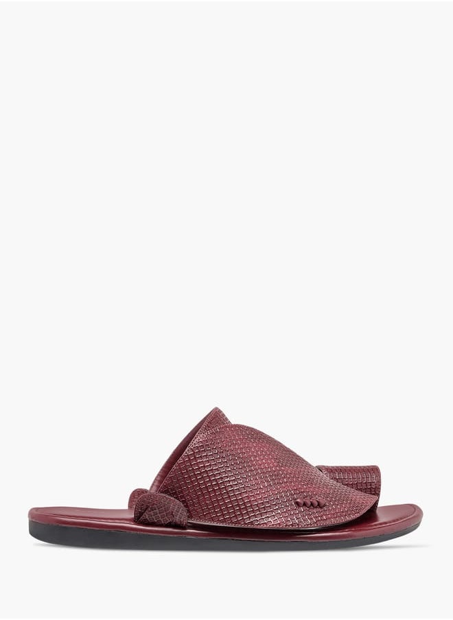 LBL by Shoexpress Men Textured Slip-On Arabic Sandals with Toe Loop  - Image 2