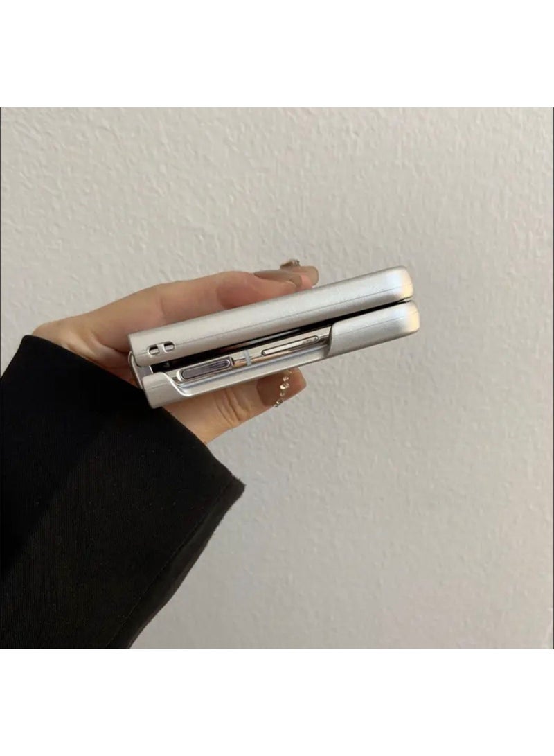 جراب هاتف قابل للطي بتصميم كرتوني لـHello Kitty لهاتف Samsung Galaxy Z Flip 7 - Image 2