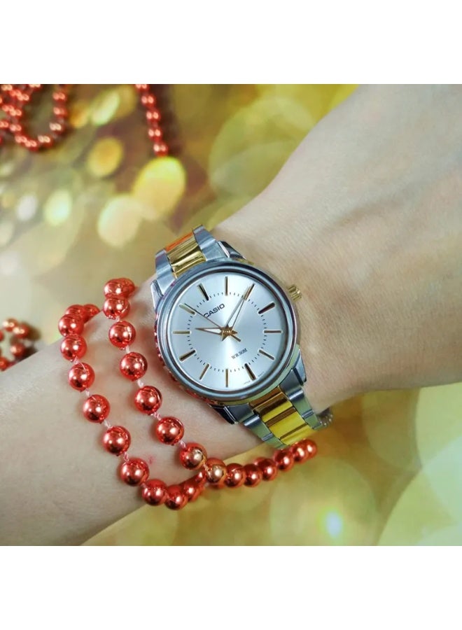 كاسيو ساعة كاسيو LTP-1303SG-7AVDF للنساء – سوار ستانلس ستيل بلونين مع قرص أبيض كلاسيكي - Image 4