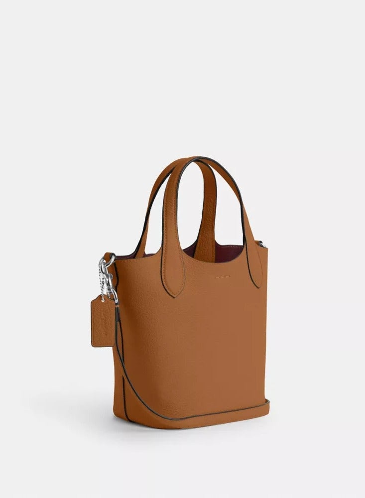 coachoutlet Hanna Bucket Bag - Image 3