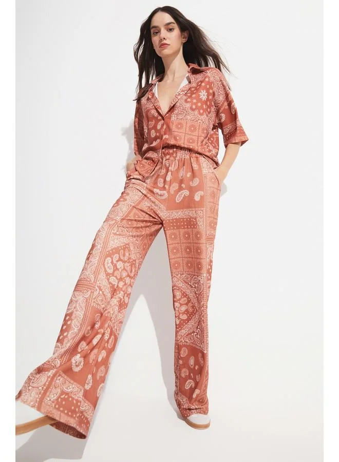 JUNE June Paisley Patterned Shirt & Trouser Set Brown