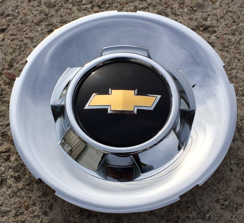 Chevrolet غطاء عجلة مركزي مطلي بالكروم 20 بوصة OEM شيفروليه 6 لوج 2009-2014 # 9597347 5416 سيلفرادو سوبربان تاهو أفالانش 1500 بيك أب شاحنة SUV - Image 1