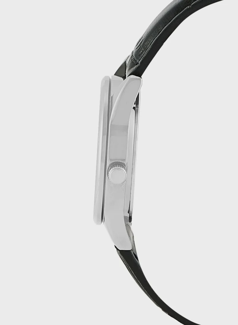 كاسيو ساعة يد بعقارب وسوار من البولي يوريثان