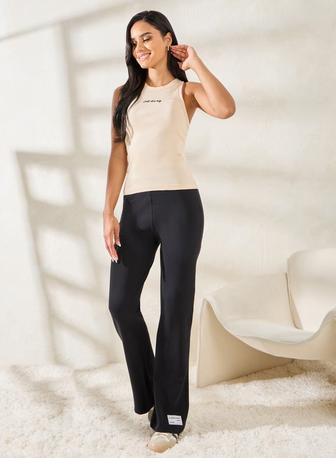 Styli Solid Badge Detail Fit & Flare Leggings  - Image 2