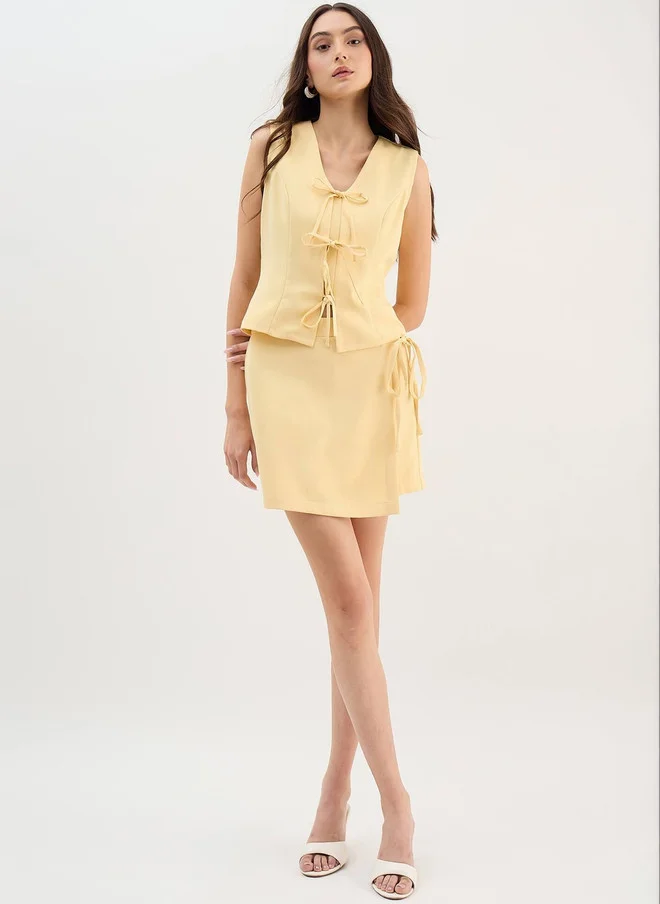 سولت اتاير SALT ATTIRE Yellow Solid Co-Ord Set with V-Neck Top and Skirt