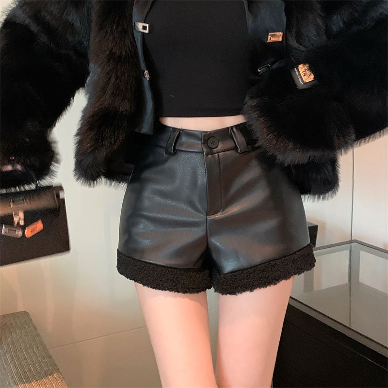 Spicy Girl Lamb Wool Spliced Leather Shorts Casual Pants Womens 2024 Autumn/Winter Vintage Versatile High-Waisted Straight-Leg  4203 black leather shorts 