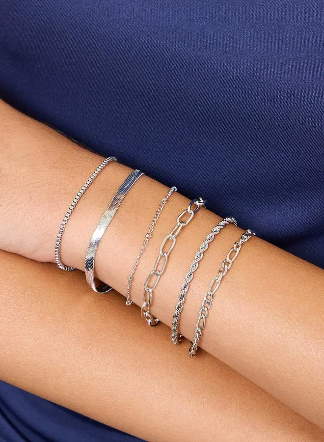 ستايلي Set of 6 - Assorted Chain Bracelets