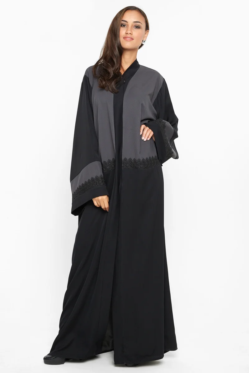 النخبة A casual abaya in black and grey with black lace detailing -AJ578A