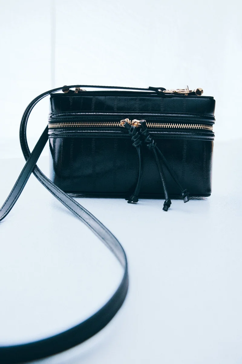H&M Knot-detail crossbody bag