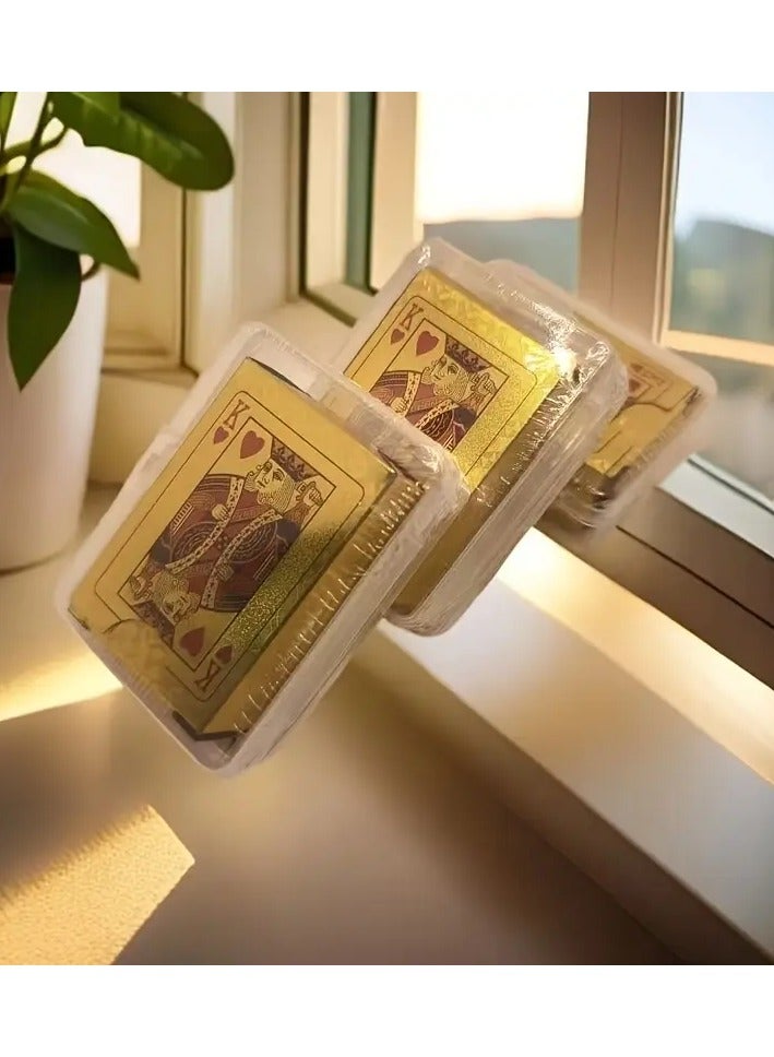 تصميم صغير وأنيق – ورقة لعب ذهبية مقاومة للماء للأطفال، قطعة واحدة بلاستيكية، مثالية للعروض السحرية، ألعاب السفر، والحفلات - Image 1