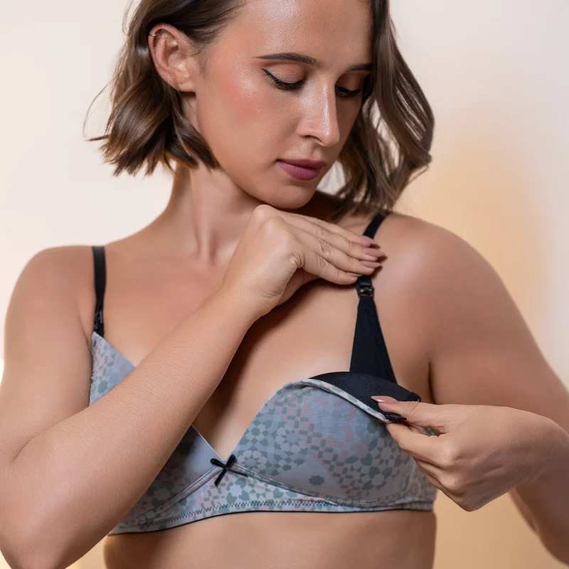 Aadaraya Aadaraya Non-Padded Nursing Bra Wired
