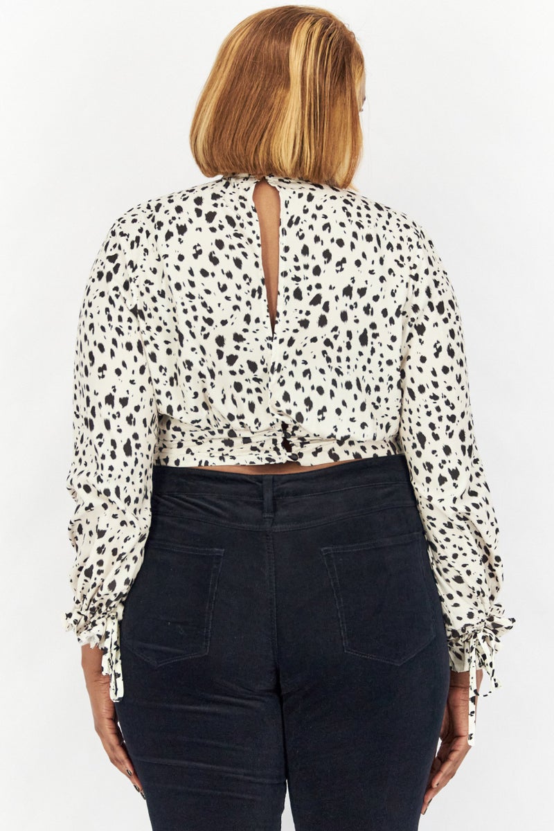 Koco & K Women Plus Size Mock Neck Flared Sleeve Allover Print Blouse, Grey - Image 4