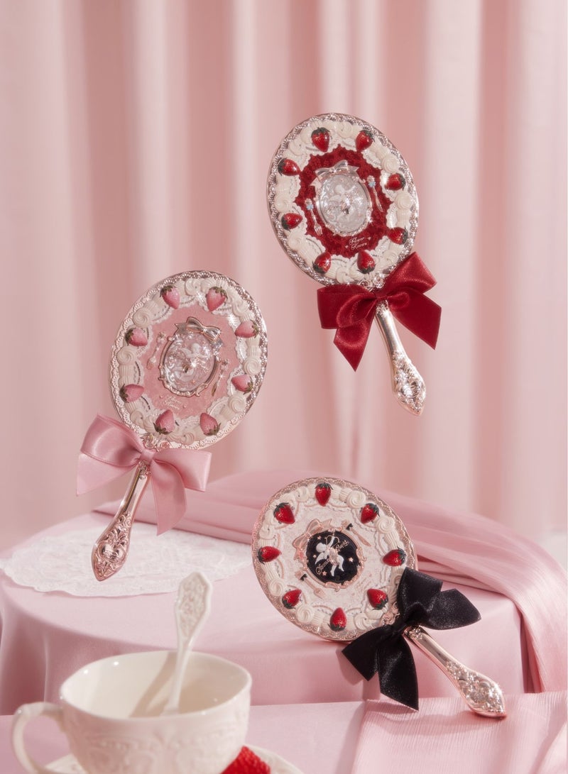 فلاور نوز مرآة يد من فلاور نوز بتصميم الفراولة – مرآة مكياج كلاسيكية أنيقة بمقبض طويل، مرآة محمولة للنساء والفتيات (مخمل أحمر) - Image 3