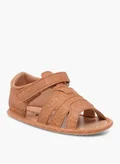 Barefeet BROWN