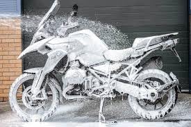 Swacch High Foaming Bike Shampoo Formulated For Kawasaki Ninja H2R I Thick Foam with Wax Coat I Non-Toxic Formula I Ph Balanced I Super Saver Pack I Premium Wax Formulation I Glossy & Shine I 5 Litre - Image 3