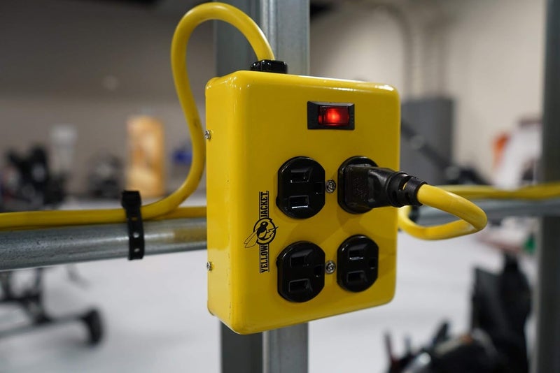Woods Yellow Jacket 2177N Metal Power Block with 4 Outlets and Lighted Switch 4foot Cord  - Image 3