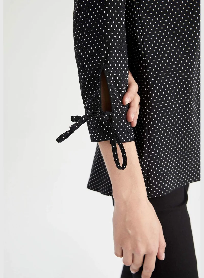 ديفاكتو Long Sleeved Shirt