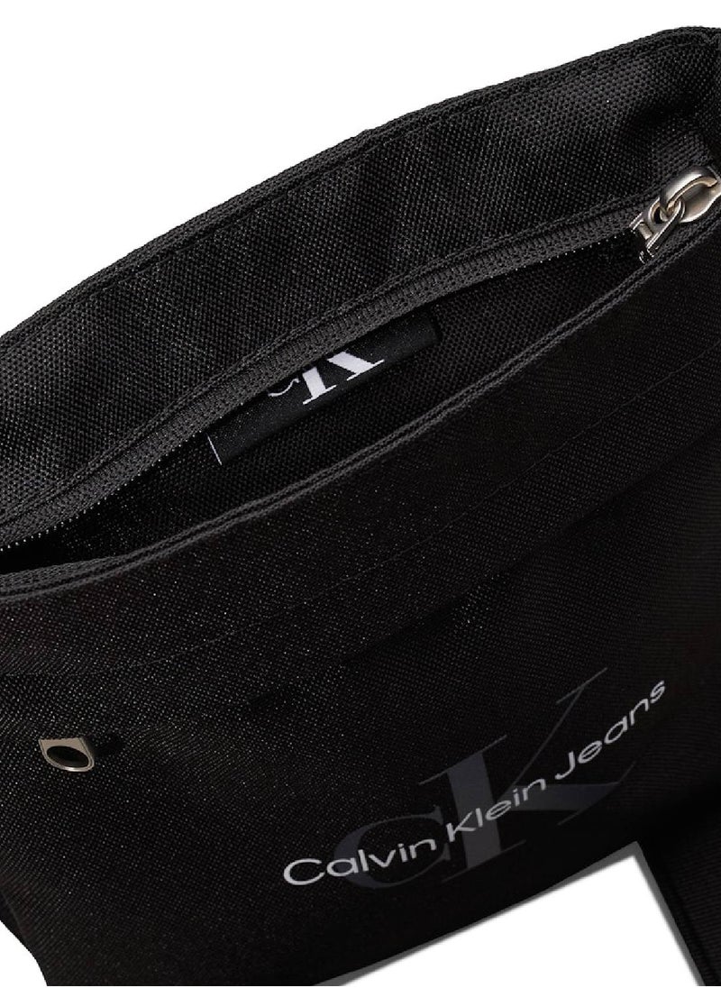 Calvin Klein Jeans Men's Logo Flat Crossbody Bag, Black - Recycled Polyester  - Image 4