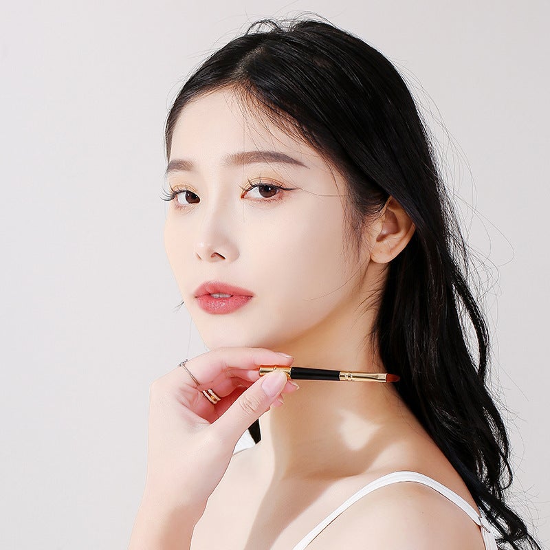 Retractable Lip Brush Lipstick Brush Eye Shadow Brush Portable Beauty Pen Beautician Makeup Artist Special Waterproof Makeup Tools - Image 3