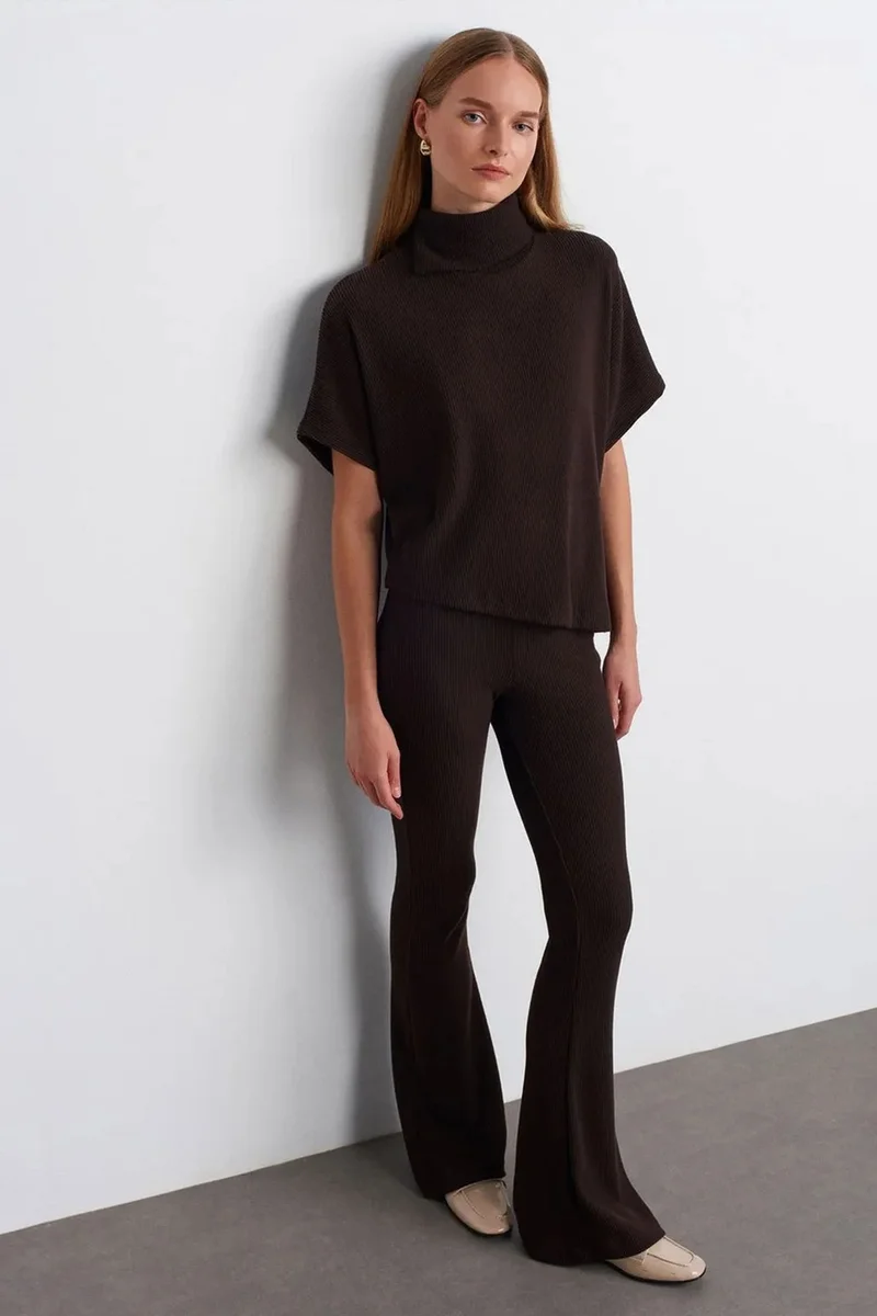 ديلفين DILVIN High-Waist Flare Knit Pants