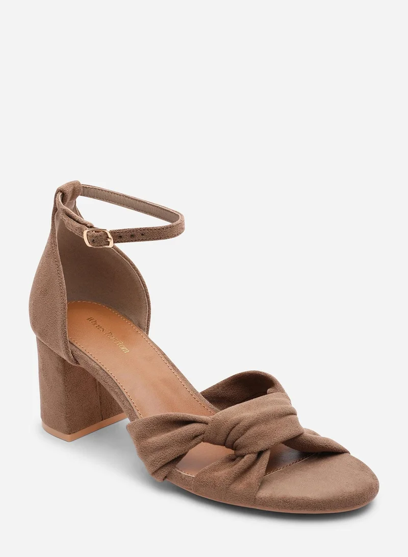 ويرز ذات فروم Avelia Camel Strappy Block Heel Sandal