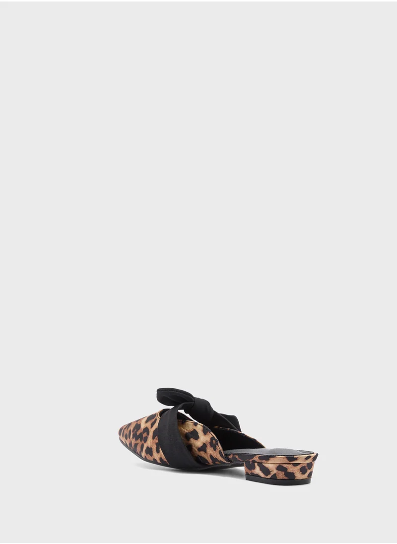 Ginger Bow Detail Pointy Leopard Print  Slip On Shoe