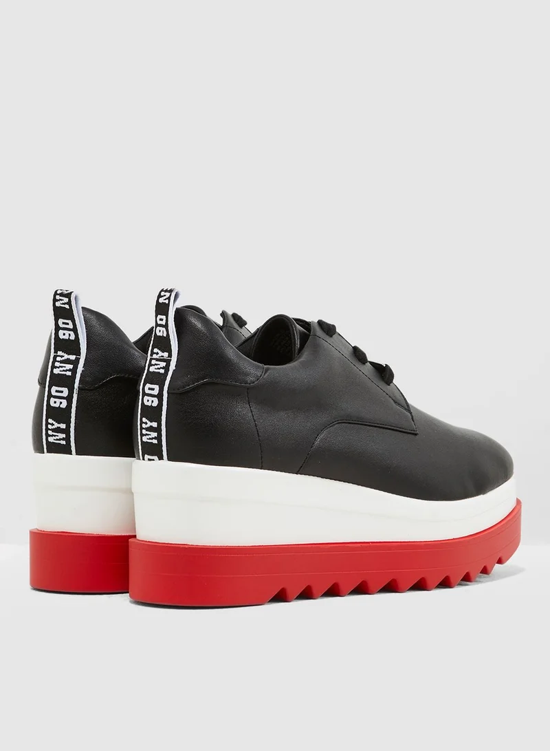 STEVE MADDEN Madrid Platform Sneaker - Black