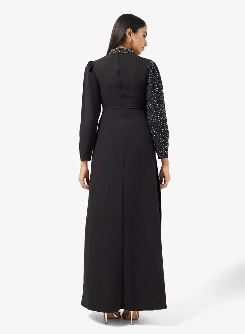 خزانة Embellished Bodice Dress With Waist Trail