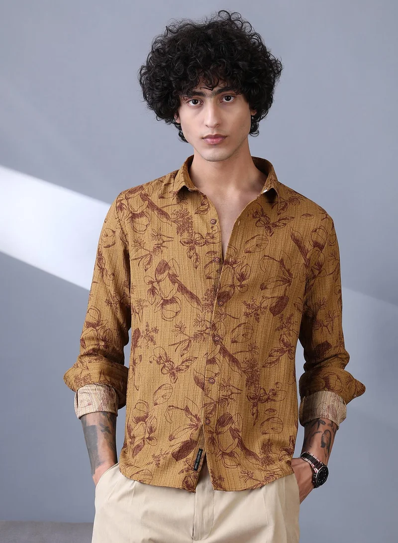 كامبوس سوترا قميص كامبس سوترا رجالي بني خشبي بنقشة أوراق بياقة ممتدة وأكمام طويلة بأزرار مناسب للكاجوال والاستخدام اليومي