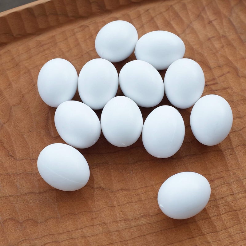 FOIBURELY FOIBURELY 12 Pcs Solid Parrot Plastic Eggs Hatching Eggs Green Cheek, Lorikeet&Ringneck Dove, Quaker, Cockatiel. Trick The Birds to Stop Laying Eggs, Fake Eggs  - Image 3