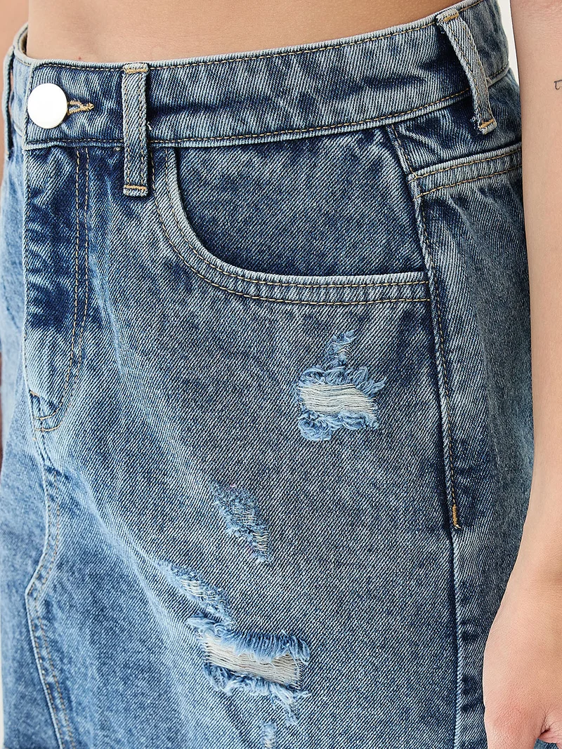 globus Women Mid Rise Distressed & Frayed Hem Mini Denim Skirt
