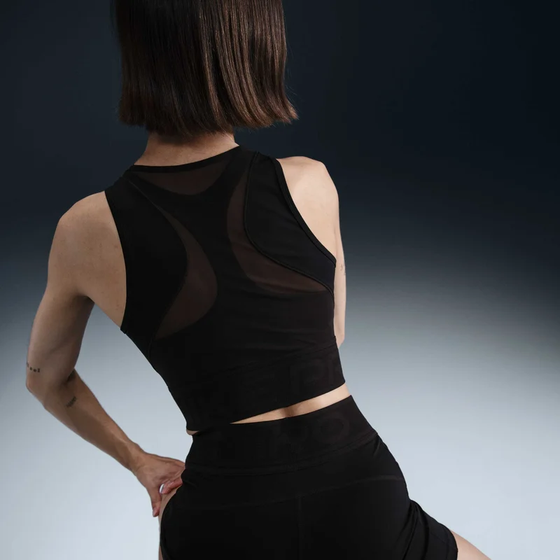 نايكي تيشيرت برو دراي فت قصير بدون أكمام للنساء