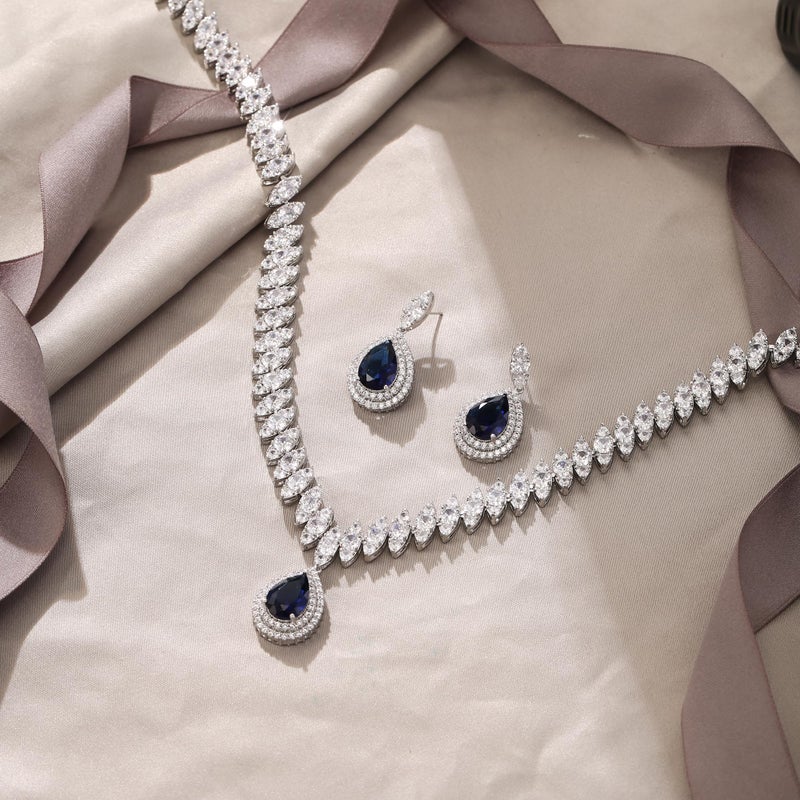 EVER FAITH مجموعة قلادة وأقراط زفاف من EVER FAITH للنساء بتصميم ورقة قطرة دمعة CZ ماركيز باللون الأزرق والفضي - Image 3