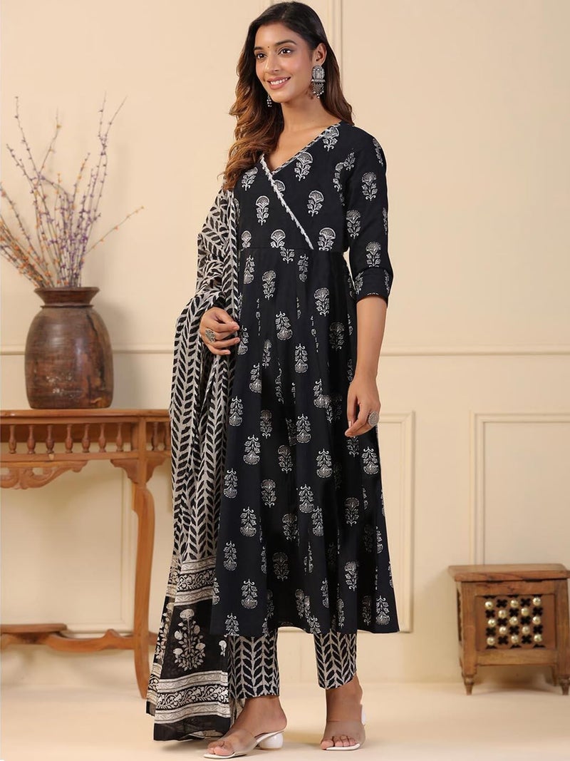 Tee Projekt Women's Cotton Blend V-Neck Anarkali Kurta Pant with Dupatta Set Black - Image 2