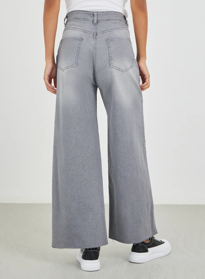 Styli Styli High Rise Kick Flare Jeans with Raw-Edge Hem